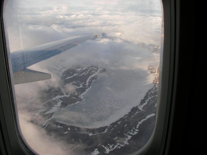窓から見る氷河